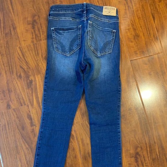 hollister jeans - Picture 2 of 3
